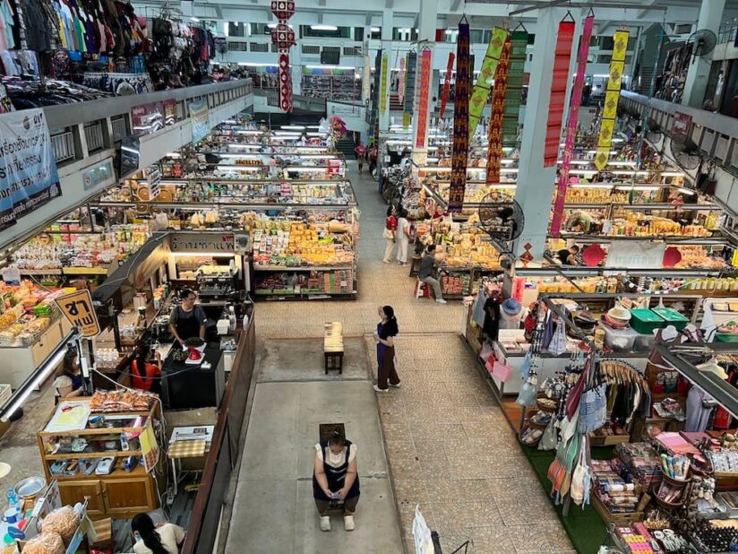 トンラムヤイ市場の俯瞰写真