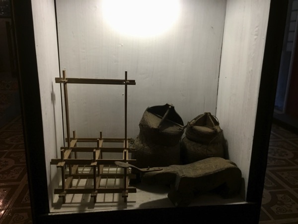 タイルー族博物館でで展示してあった道具