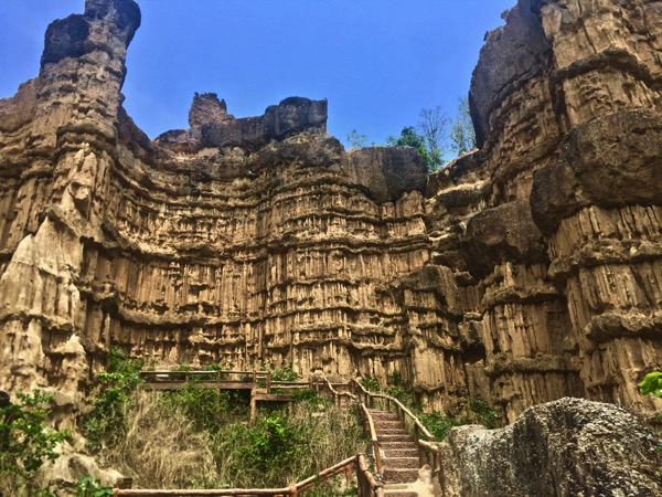 パーチョーの崖（Pha Chor）｜グランドキャニオンのような絶景スポット