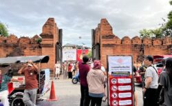 【2025年】チェンマイ日曜夜市・サンデーマーケット(Tha Pae Walking Street)完全ガイド