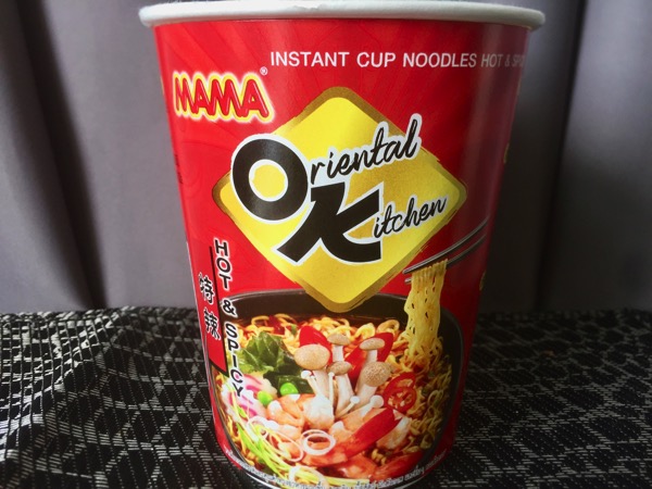 タイのカップ麺-MAMA-HOT&SPICY(OK)