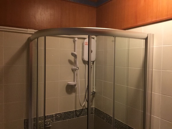 ザ スペース ホテルのシャワールーム