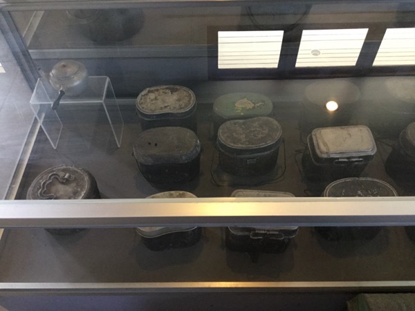 クンユアム第二次世界大戦戦争博物館に展示されている当時使われた弁当箱