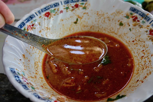 カーオソーイ・ルンプラキットのカオソーイのスープ
