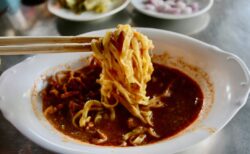 三年連続ビブグルマン受賞したカオソーイメーマニーの牛肉のカオソーイ