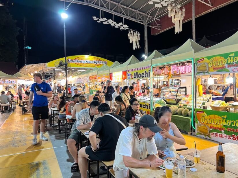 カラレナイトマーケットフードコート